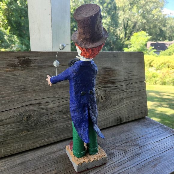 VINTAGE Paper mache Clown Juggler 15" Circus Sculpture, Artist Signed O'Neil - Picture 4 of 10